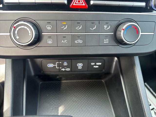 2026 Hyundai Santa Cruz SE