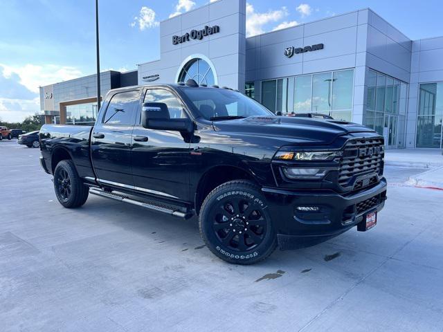 2026 RAM Ram 2500 RAM 2500 BLACK EXPRESS CREW CAB 4X2 64 BOX