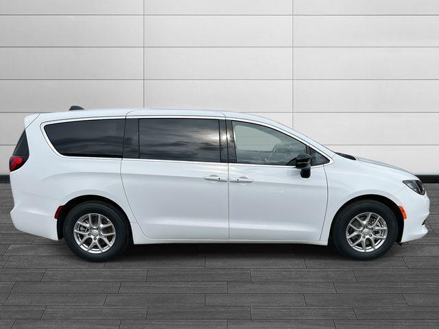 2026 Chrysler Voyager VOYAGER LX