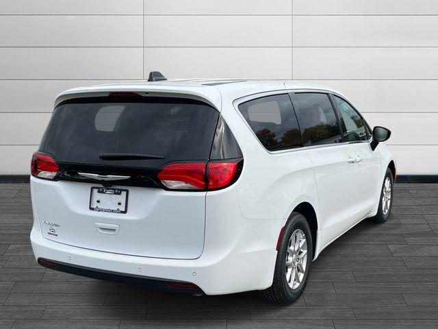 2026 Chrysler Voyager VOYAGER LX