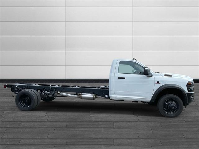 2026 RAM Ram 5500 Chassis Cab RAM 5500 TRADESMAN CHASSIS REGULAR CAB 4X4 120 CA 2026 RAM Ram 5500 Chassis Cab RAM 5500 TRADESMAN CHASSIS REGULAR CAB 4X4 120 CA