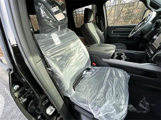 2026 Ram 3500 Big Horn Crew Cab 4x4 8' Box