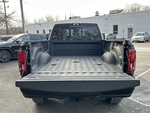2026 Ram 3500 Big Horn Crew Cab 4x4 8' Box