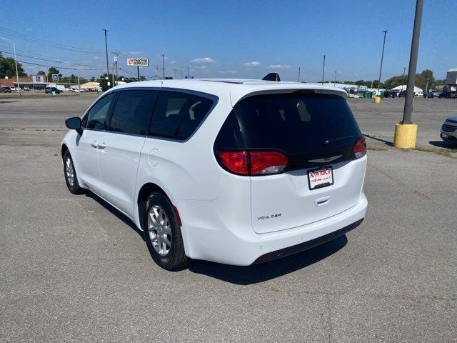 2026 Chrysler Voyager LX