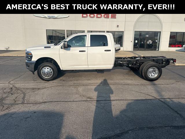 2026 RAM Ram 3500 Chassis Cab RAM 3500 TRADESMAN CREW CAB CHASSIS 4X4 60 CA 2026 RAM Ram 3500 Chassis Cab RAM 3500 TRADESMAN CREW CAB CHASSIS 4X4 60 CA