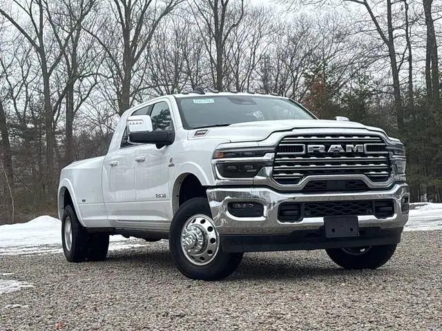 2026 RAM Ram 3500 RAM 3500 LIMITED LONGHORN MEGA CAB 4X4 64 BOX 2026 RAM Ram 3500 RAM 3500 LIMITED LONGHORN MEGA CAB 4X4 64 BOX
