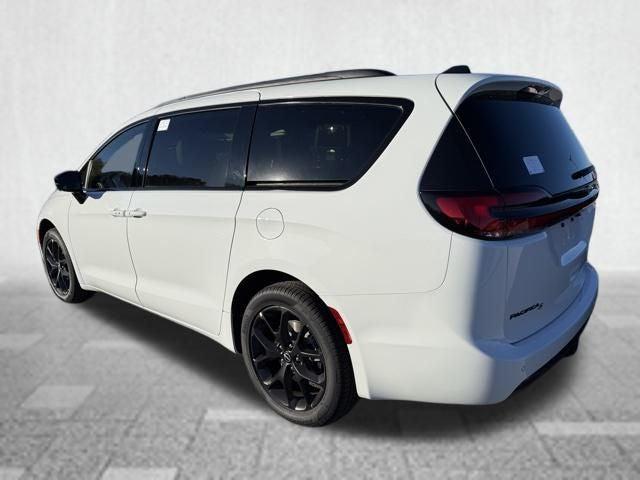 2026 Chrysler Pacifica PACIFICA LIMITED AWD