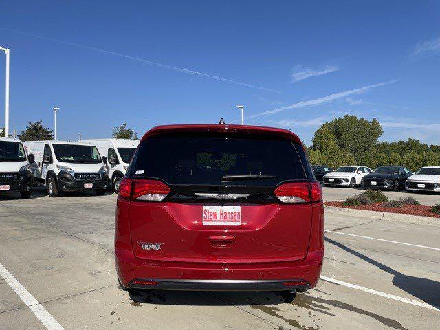 2026 Chrysler Voyager VOYAGER LX 2026 Chrysler Voyager VOYAGER LX