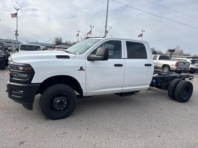 2026 RAM Ram 3500 Chassis Cab RAM 3500 TRADESMAN CREW CAB CHASSIS 4X4 60 CA 2026 RAM Ram 3500 Chassis Cab RAM 3500 TRADESMAN CREW CAB CHASSIS 4X4 60 CA