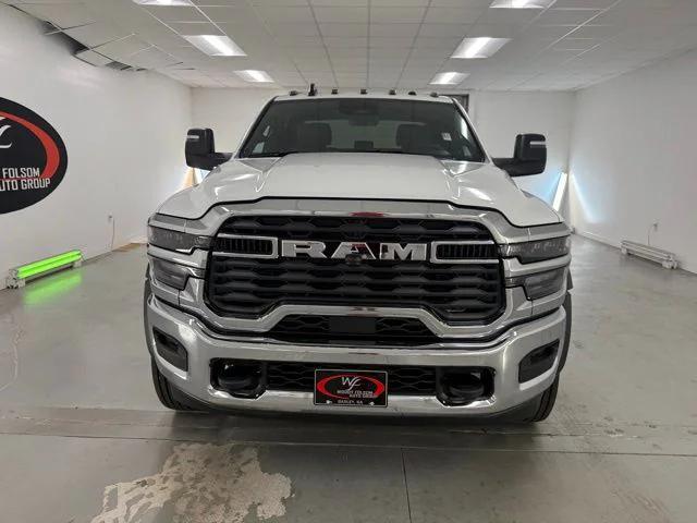 2026 RAM Ram 5500 Chassis Cab RAM 5500 TRADESMAN CHASSIS CREW CAB 4X4 60 CA 2026 RAM Ram 5500 Chassis Cab RAM 5500 TRADESMAN CHASSIS CREW CAB 4X4 60 CA