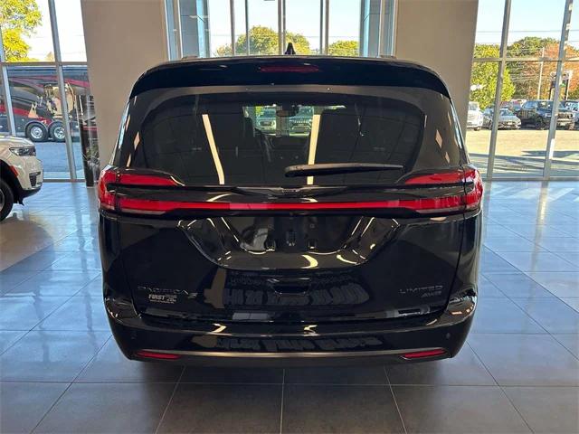 2026 Chrysler Pacifica PACIFICA LIMITED AWD