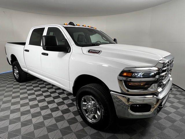 2026 RAM Ram 2500 RAM 2500 TRADESMAN CREW CAB 4X4 64 BOX 2026 RAM Ram 2500 RAM 2500 TRADESMAN CREW CAB 4X4 64 BOX