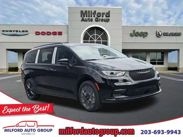 2026 Chrysler Pacifica PACIFICA LIMITED AWD
