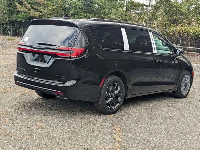 2026 Chrysler Pacifica PACIFICA LIMITED AWD