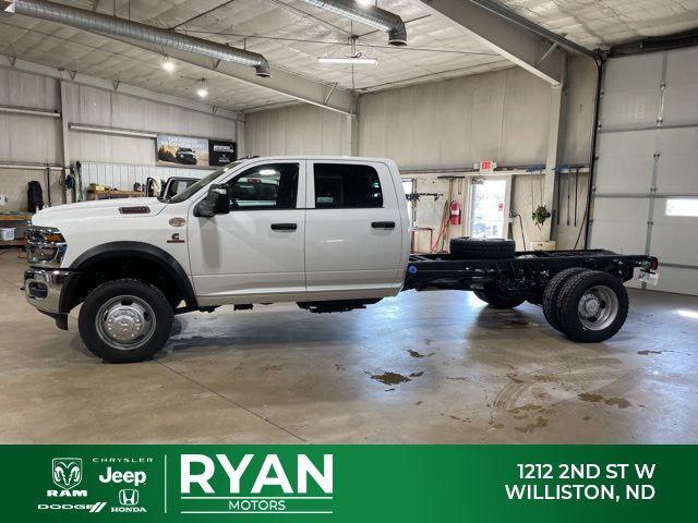 2026 RAM Ram 5500 Chassis Cab RAM 5500 TRADESMAN CHASSIS CREW CAB 4X4 84 CA 2026 RAM Ram 5500 Chassis Cab RAM 5500 TRADESMAN CHASSIS CREW CAB 4X4 84 CA