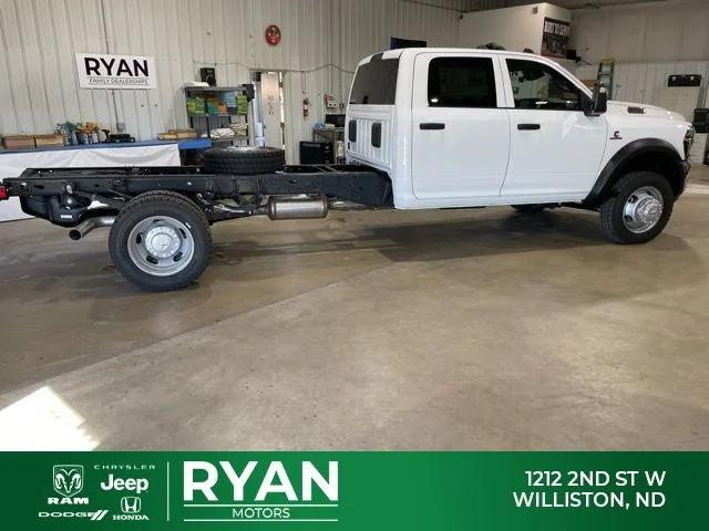 2026 RAM Ram 5500 Chassis Cab RAM 5500 TRADESMAN CHASSIS CREW CAB 4X4 84 CA