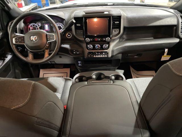 2026 RAM Ram 5500 Chassis Cab RAM 5500 TRADESMAN CHASSIS CREW CAB 4X4 84 CA 2026 RAM Ram 5500 Chassis Cab RAM 5500 TRADESMAN CHASSIS CREW CAB 4X4 84 CA