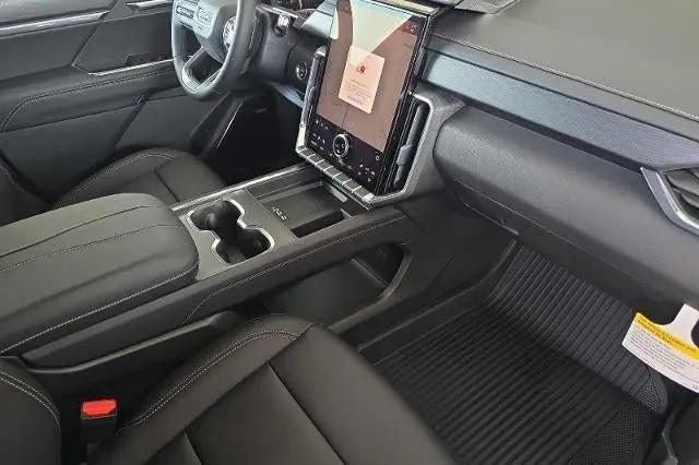 2026 GMC Acadia AWD Elevation