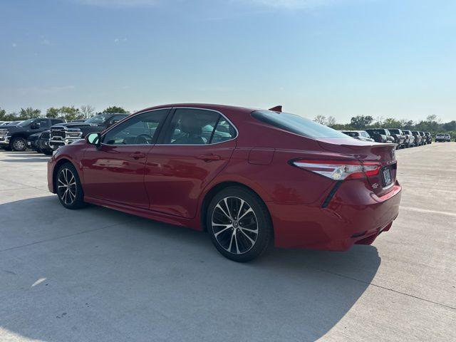 2020 Toyota Camry SE
