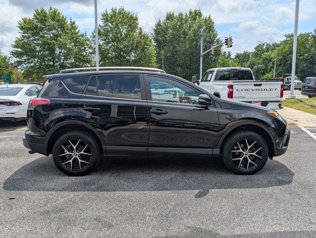 2017 Toyota RAV4 SE