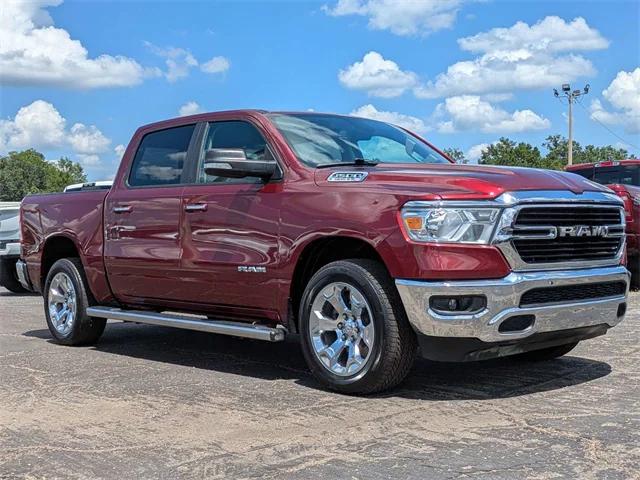 2019 RAM 1500 Big Horn/Lone Star Crew Cab 4x4 57 Box