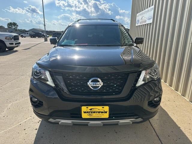 2020 Nissan Pathfinder SL 4WD