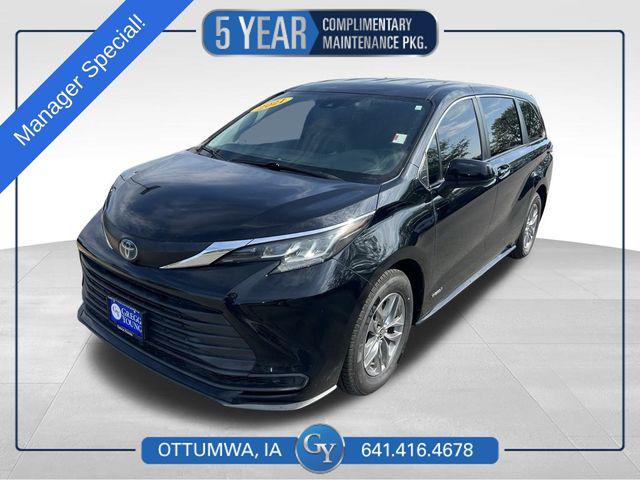 2021 Toyota Sienna LE