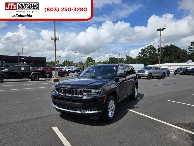 2023 Jeep Grand Cherokee L Laredo 4x2