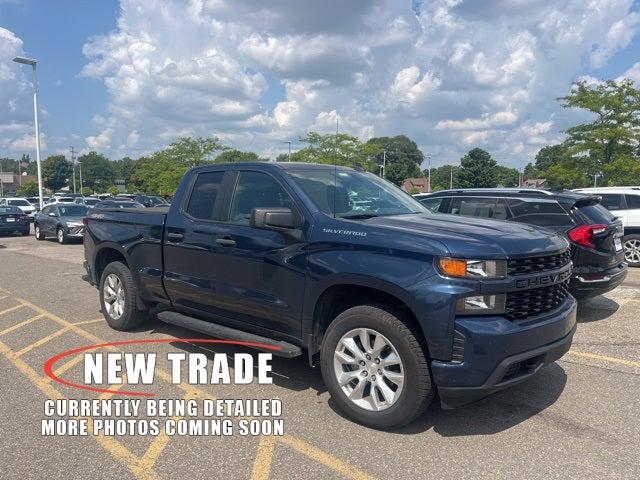 2021 Chevrolet Silverado 1500 4WD Double Cab Standard Bed Custom
