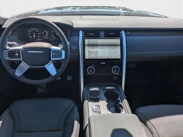2025 Land Rover Discovery P360 Dynamic SE