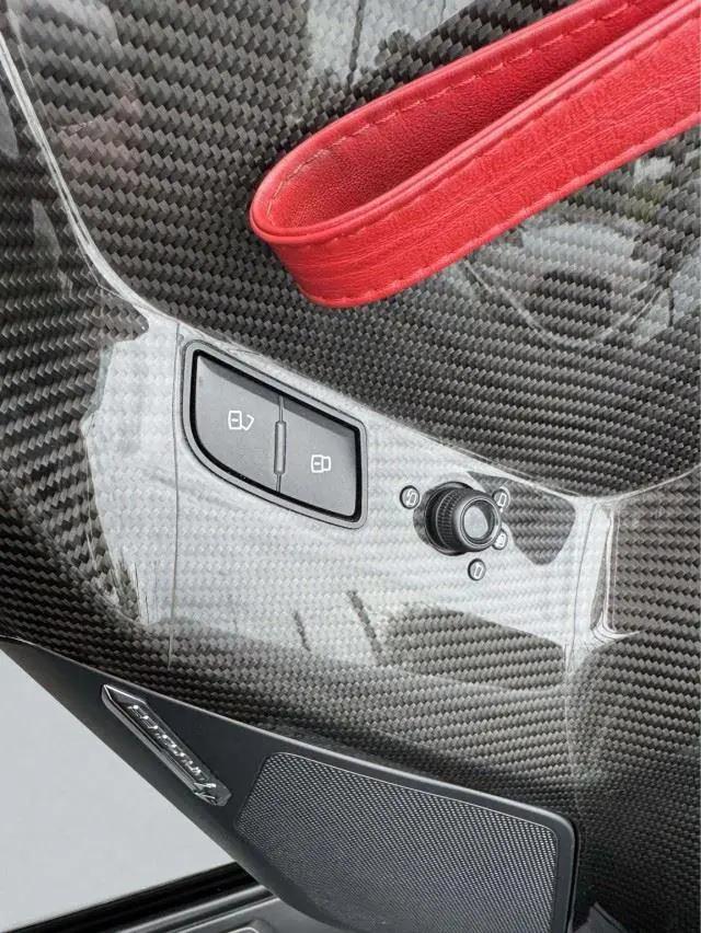 2017 Lamborghini Aventador LP740-4S