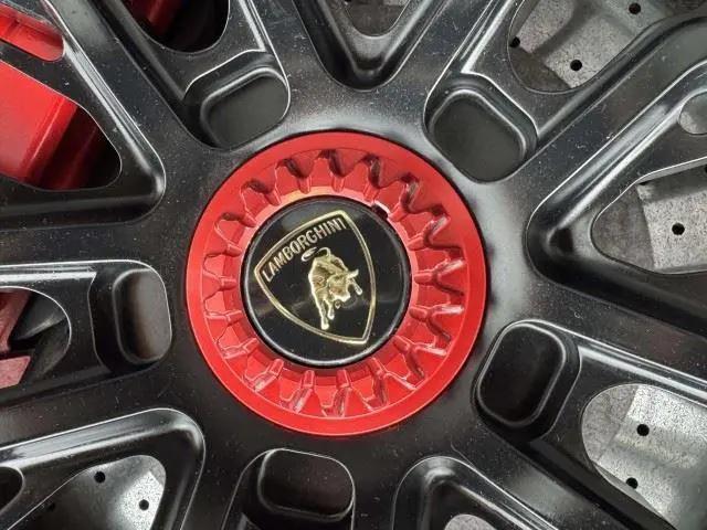 2017 Lamborghini Aventador LP740-4S