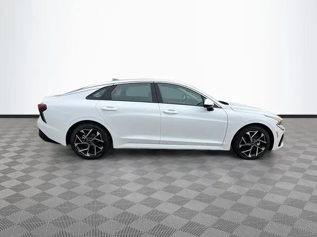 2026 Kia K5 EX