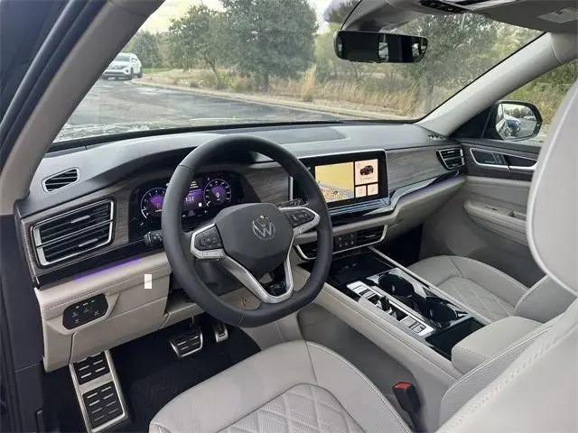 2026 Volkswagen Atlas SEL Premium R-Line