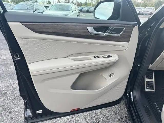 2026 Volkswagen Atlas SEL Premium R-Line