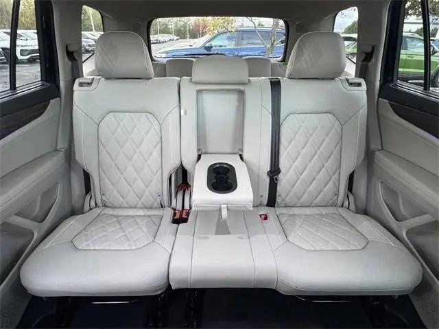 2026 Volkswagen Atlas SEL Premium R-Line