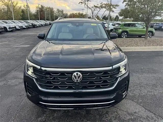 2026 Volkswagen Atlas SEL Premium R-Line