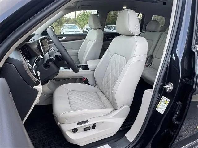 2026 Volkswagen Atlas SEL Premium R-Line