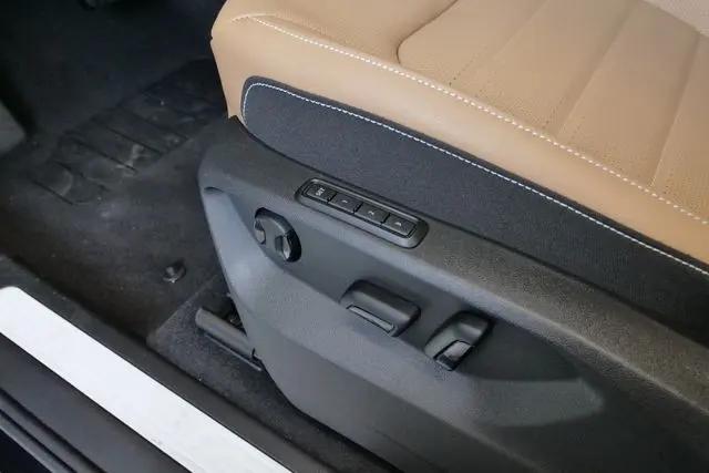 2026 Volkswagen Atlas Cross Sport SEL