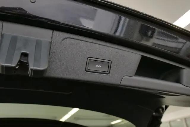 2026 Volkswagen Atlas Cross Sport SEL