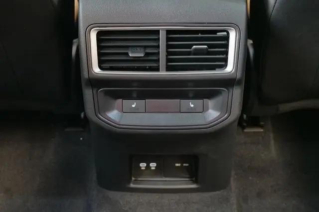 2026 Volkswagen Atlas Cross Sport SEL