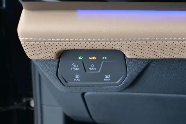 2026 Volkswagen Atlas Cross Sport SEL