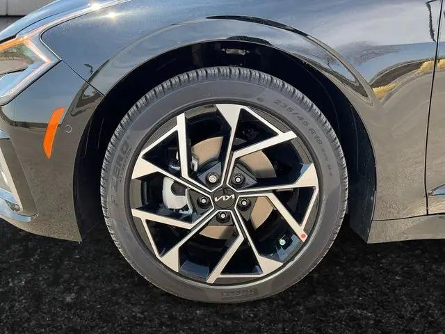 2026 Kia K5 EX