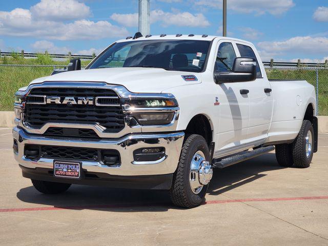 2026 RAM Ram 3500 RAM 3500 TRADESMAN CREW CAB 4X4 8 BOX