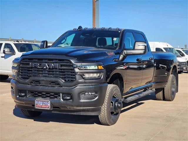 2026 RAM Ram 3500 RAM 3500 TRADESMAN CREW CAB 4X4 8 BOX