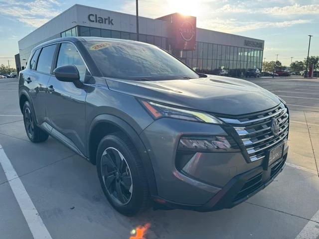 2024 Nissan Rogue SV FWD