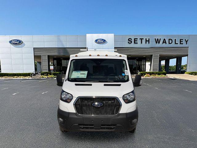 2025 Ford Transit Cutaway Base