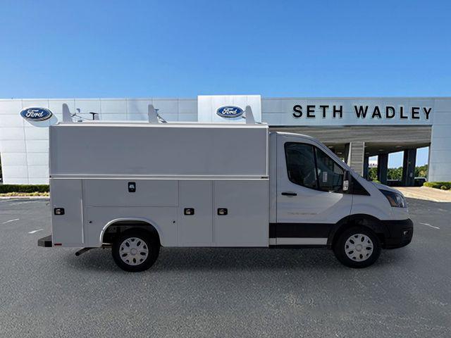 2025 Ford Transit Cutaway Base