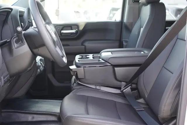 2025 GMC Sierra 3500HD Pro