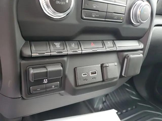 2025 GMC Sierra 3500HD Pro